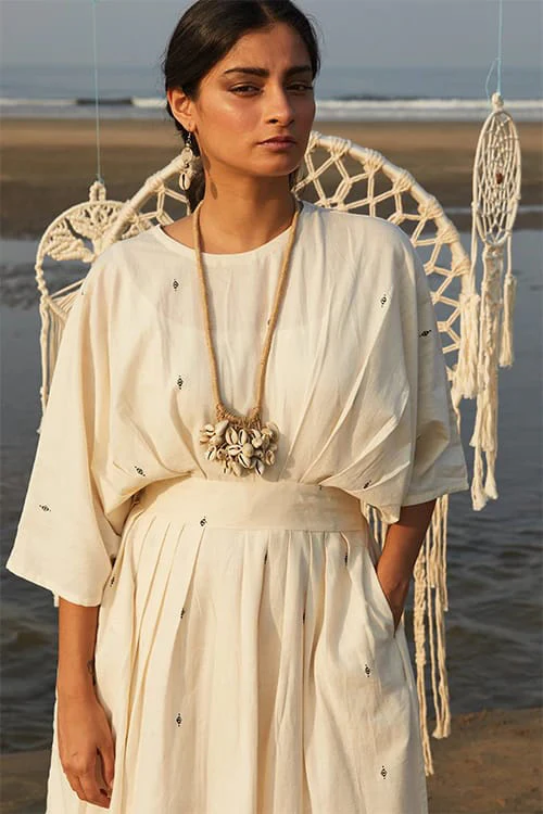Whebyabira-Cowrie-Jute-Necklace