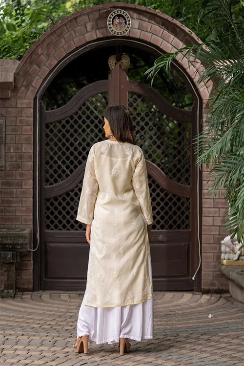 Craftroots All-Over Chikankari Embroidered Kurta - Image 4