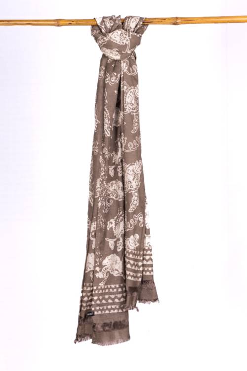 Creative Bee 'CALLA' Natural Dye, Hand & Block -Painted Batik Linen Stole - Image 3
