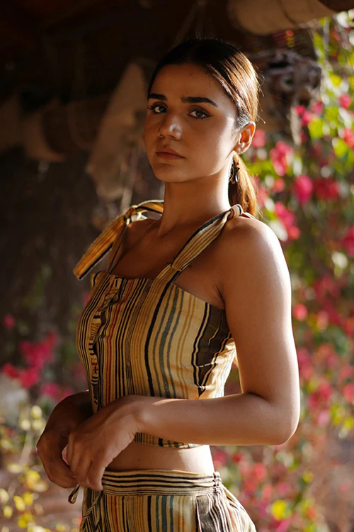 Creative Bee 'DAINTY' Natural Dyed Hand Block Printed Crop Top - Image 4