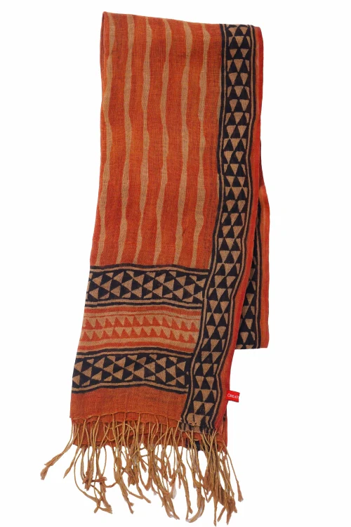 Creative Bee Hand Woven Natural Dye 'Block To Bolt' Print' Block-Printed Linen Stole - Image 3