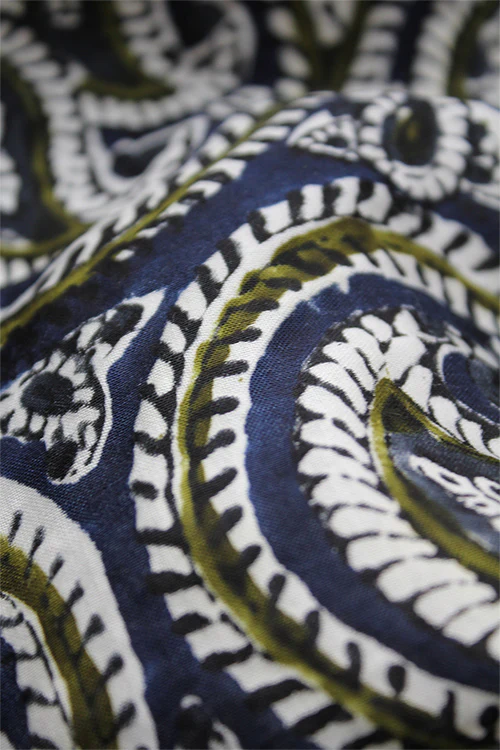 Creative Bee 'KERI' Azo Free Dye Block Print Silk Fabric (0.5 Meter) - Image 3