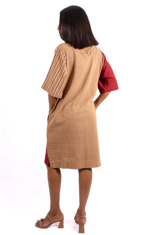 Creative Bee 'LACUMA' Comfortable, Hnadwoven Tunic With Natural Dye - Image 4