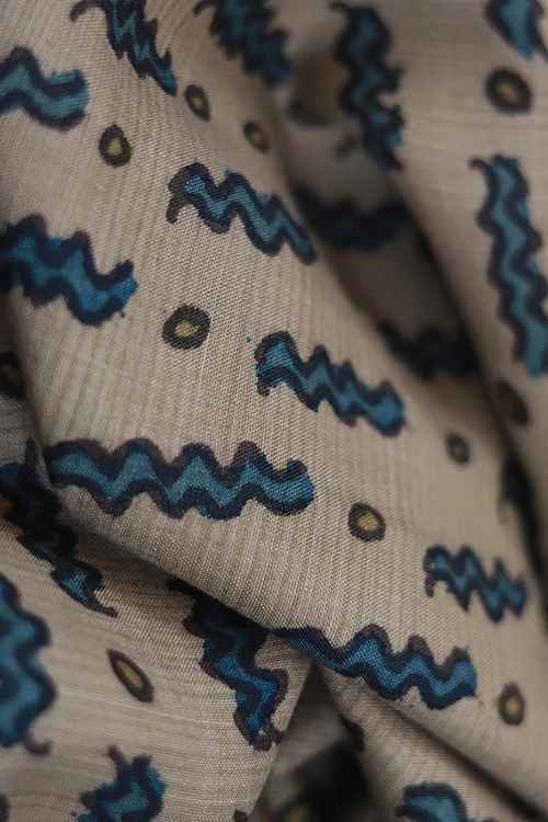 Creative Bee 'Matsyapani' Natural Dye Hand-Painted Kalamkari Silk Dupatta - Image 3