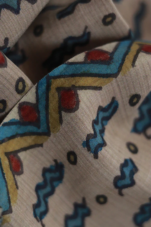 Creative Bee 'Matsyapani' Natural Dye Hand-Painted Kalamkari Silk Dupatta - Image 4