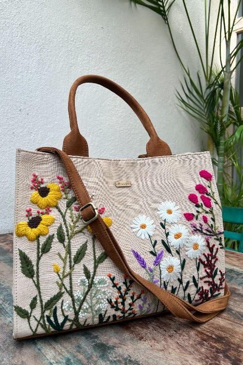 Dhaaga Customised Garden Tote - Image 4