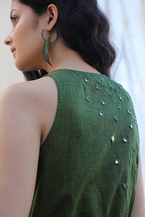 Okhai 'Dandelions' Pure Cotton Hand Embroidered Mirror Work Dress - Image 4