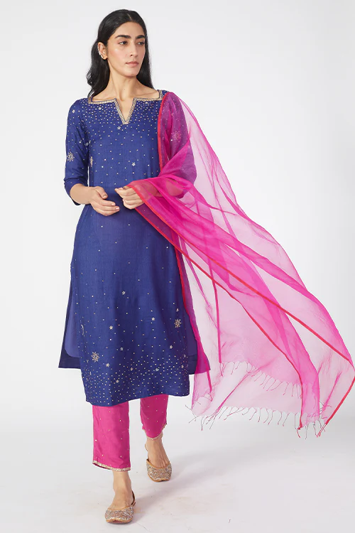 Okhai 'Daystar' Embroidered Kurta Pant Dupatta Set - Image 4