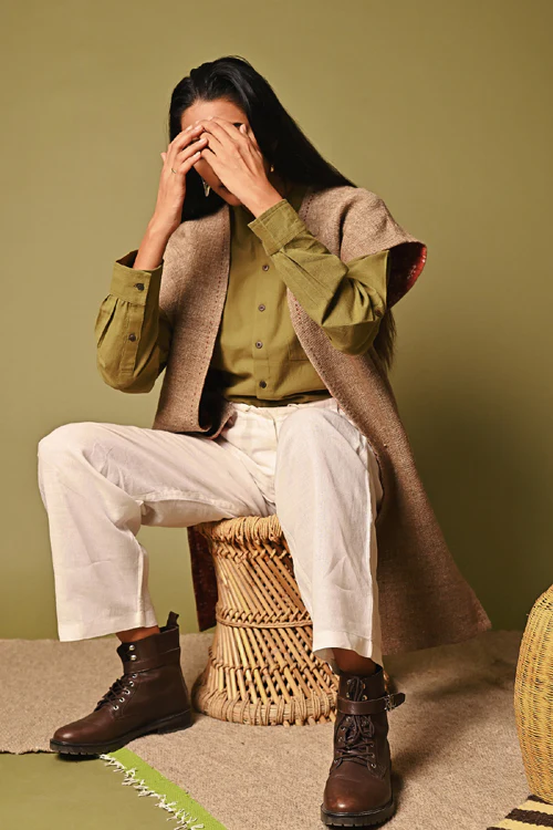 Rangsutra Grey Handwoven Cap Sleeve Woolen Jacket - Image 6
