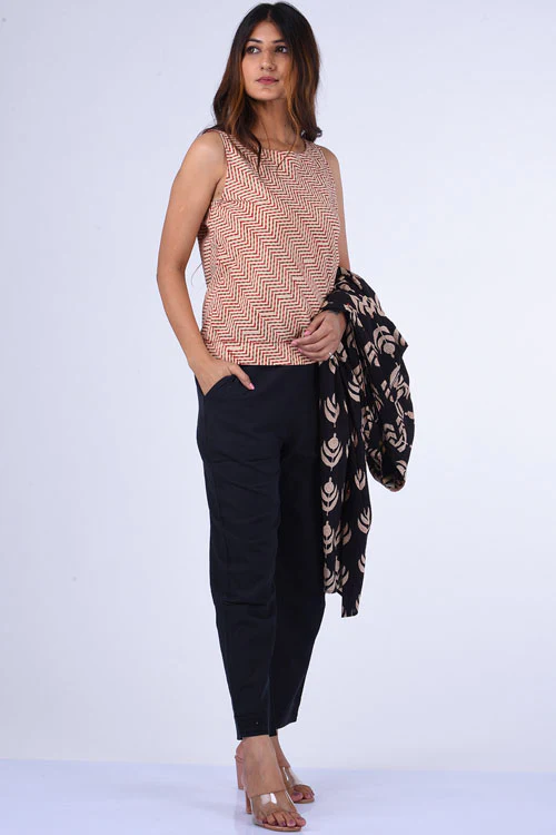 Dharan " Sleeveless Crop Top " Fawn Block Printed Top - Image 3
