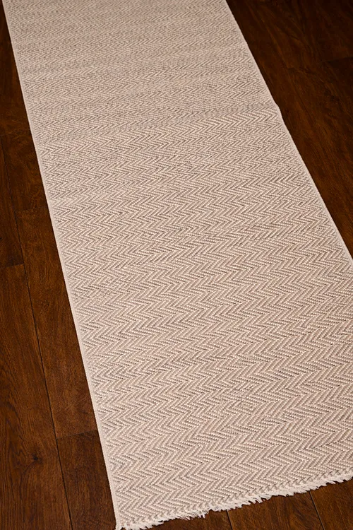 Dharini Madurkathi Tassel Chevron Floor Runner Ivory (2Ft X 6Ft) - Image 4