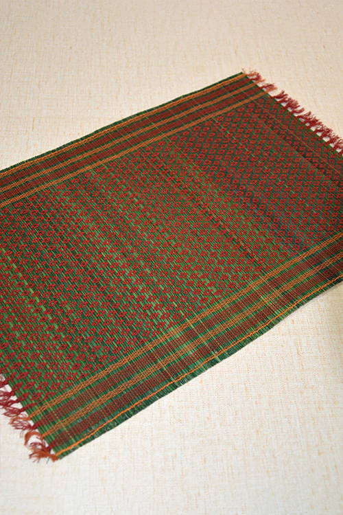Dharini Madurkathi Tassels Placemats & Runner Set Green Maroon (Set Of 7) - Image 3