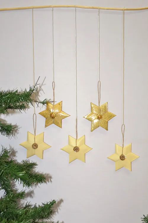 Dharini Palm Leaf Christmas Star Ornaments Ivory (Set of 5) - Image 4