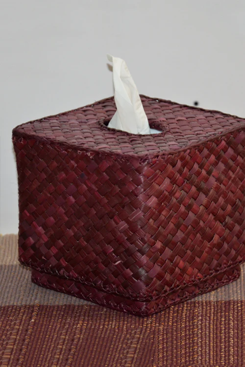 Dharini Screw Pine Boutique Tissue Box - Image 3