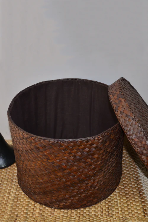 Dharini Screw Pine Round Storage Box - Image 3