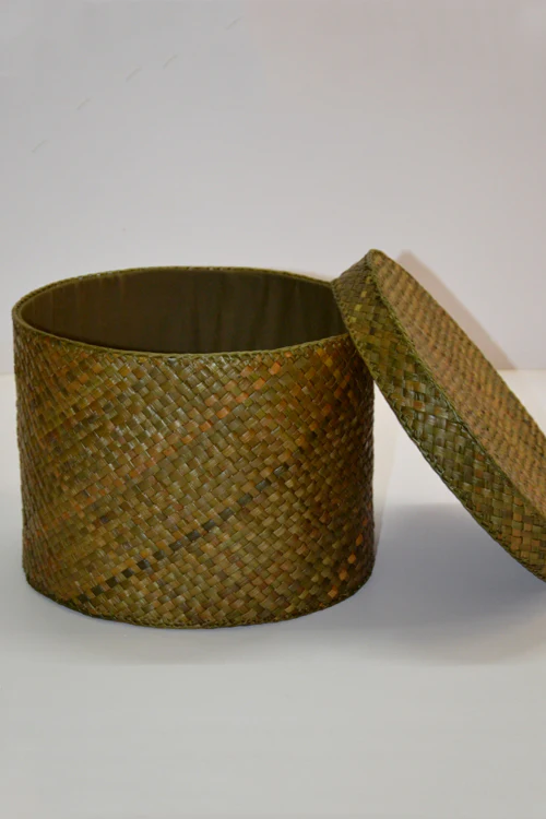Dharini Screw Pine Round Storage Box - Image 4