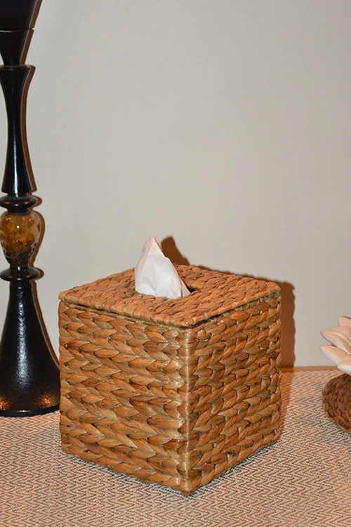 Dharini Water Hyacinth Boutique Tissue Box - Image 3