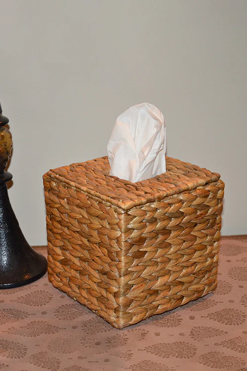 Dharini Water Hyacinth Boutique Tissue Box - Image 5