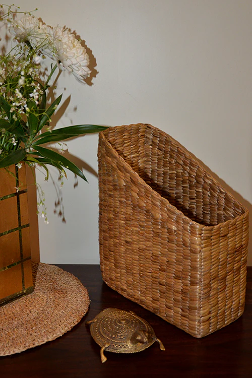 Dharini Water Hyacinth File/Magazine Holder (Natural) - Image 3