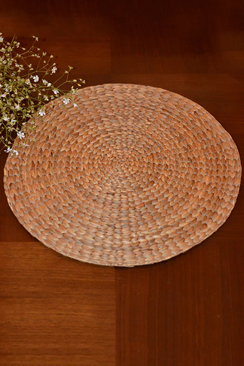 Dharini Water Hyacinth Round Mat (15Inch)