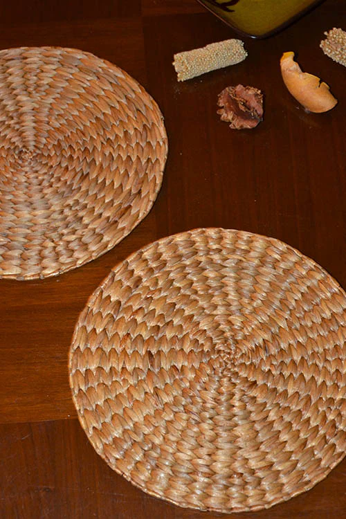 Dharini Water Hyacinth Round Trivets (Set Of 2) - Image 2