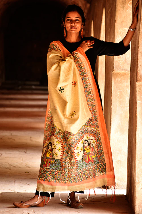 Diorama Designs Madhubani Handpainted Cotton Garba Raas Dupatta - Image 4
