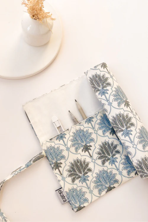Ekatra Green Leafy Floral Durable Cotton Fabric Roll Up Case( Set Of 2 ) - Image 2