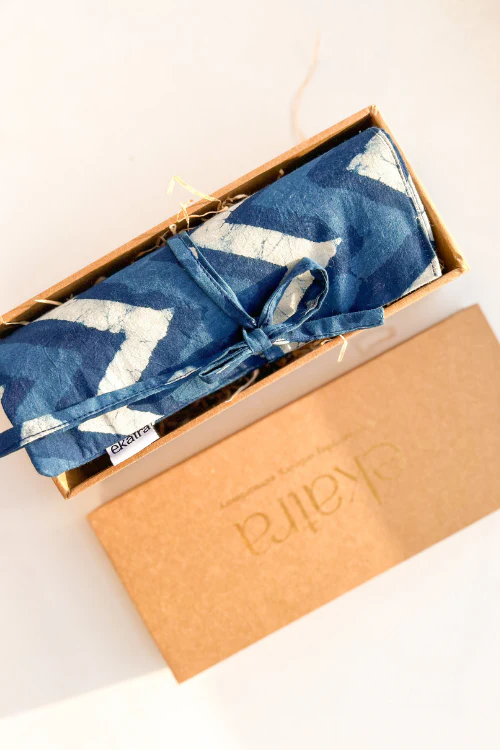 Ekatra Indigo Chevron Durable Cotton Fabric Roll Up Case ( Set Of 2 ) - Image 2