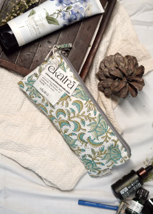 Ekatra Sustainable Cotton Travel Pouch/Organizer( Small Pouch ) - Green Floral ( Set Of 3 ) - Image 2