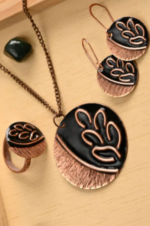 EkiBeki Hand Crafted Copper Enamel - Leaflet Coal Set Small - Image 2