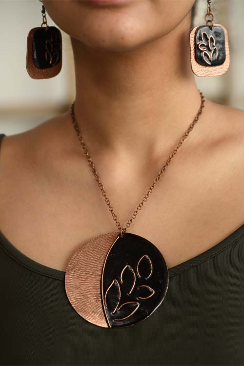EkiBeki Elements - Copper Enamel Phyllo Coal Large Pendant - Image 4