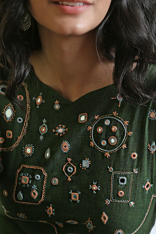 Okhai 'Eucalyptus Garden' Pure Cotton Hand Embroidered Mirror Work Kurta Pant Set - Image 7