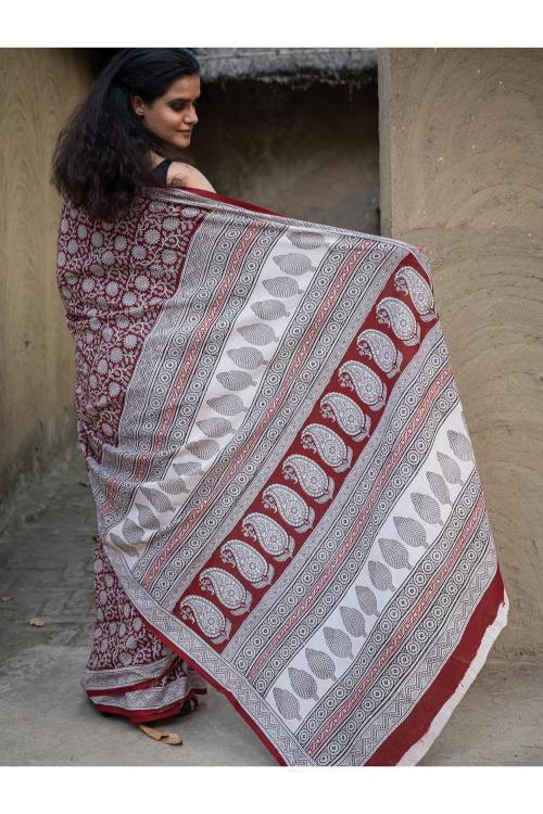 TICH Exclusive Bagh Hand Block Printed Cotton Saree - White Flowers - Image 4
