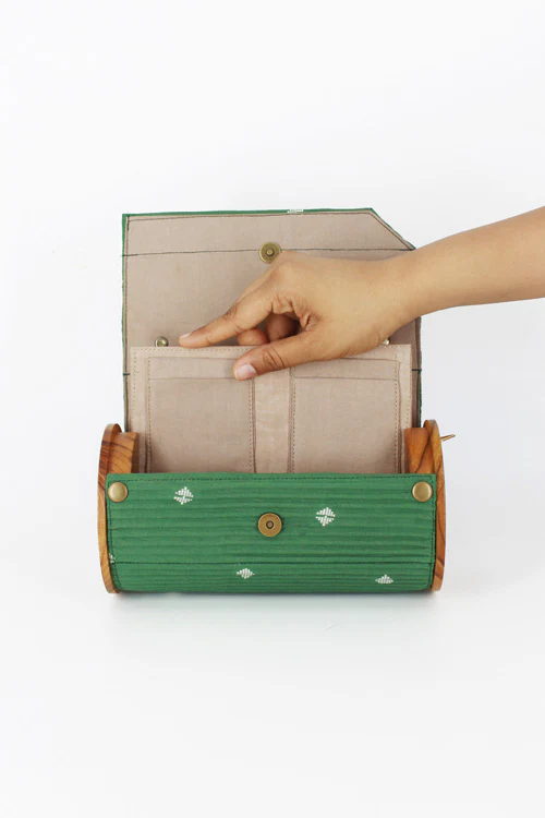 Lukka Chuppi Fern Round Clutch - Single Sleeve - Image 4