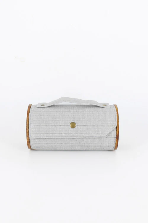 Lukka Chuppi Fog Round Clutch - Single Sleeve - Image 4