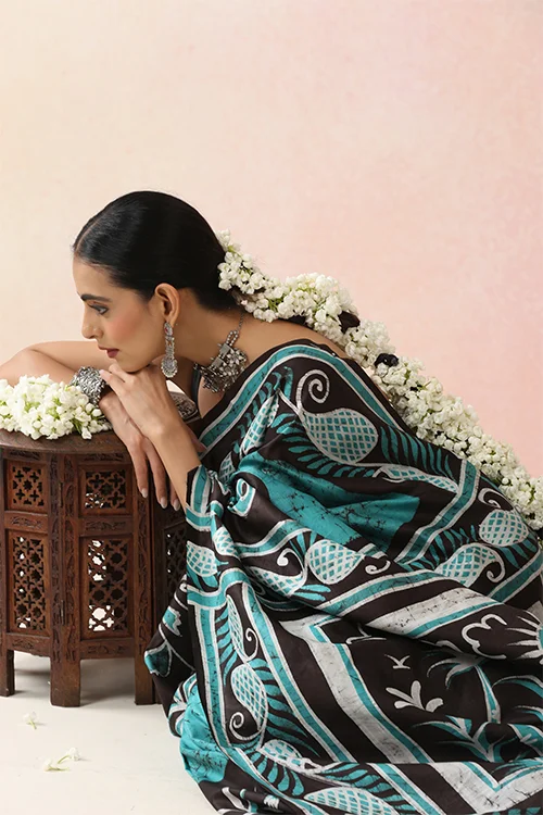 GC 'Nartaki' Handwoven Hand Batik Pure Silk with SilkMark Saree - Image 3