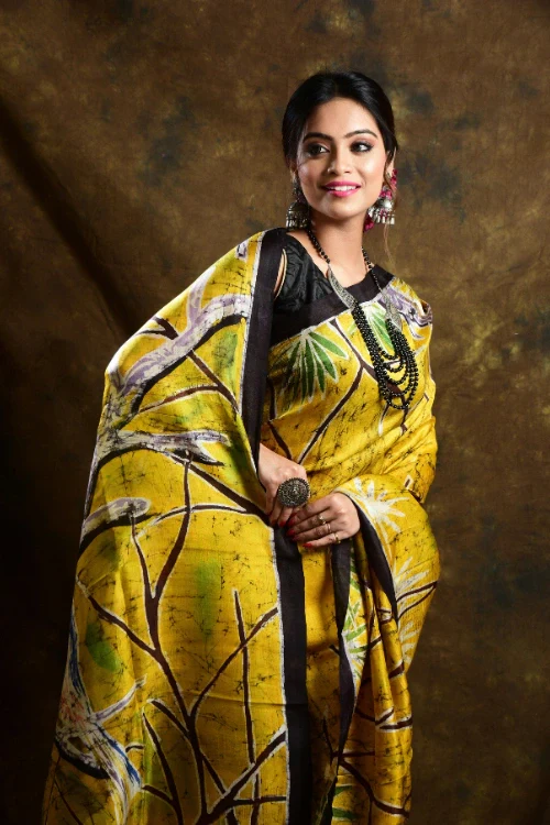 GC 'Sparrow' Handwoven Hand Batik Pure Silk with SilkMark Saree - Image 3