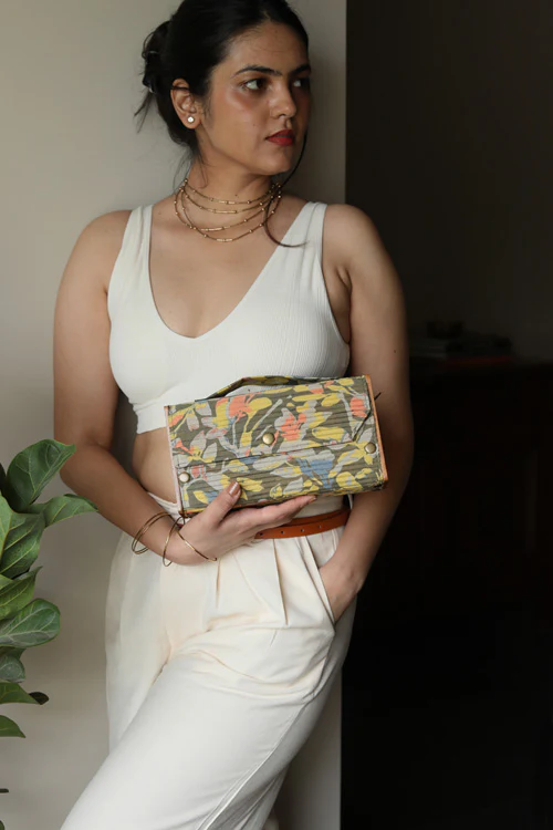 Lukka Chuppi Box Clutch Gift Box - Gift For Her - Image 3