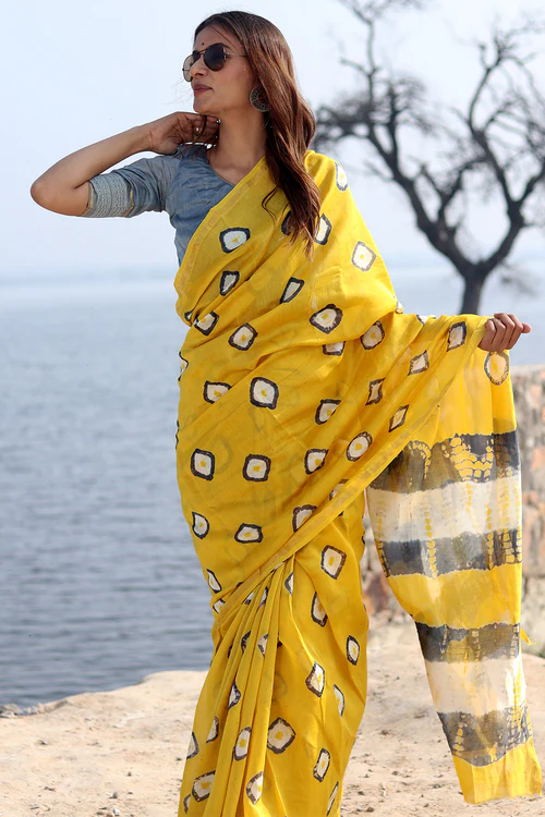 Sooti Syahi "Golden Aura" Bandhni Chanderi Saree - Image 5