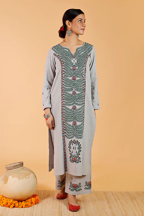 Gubbaro Handpainted Madhubani 'Manmohana Surmai Leela' Cotton Kurta - Image 5