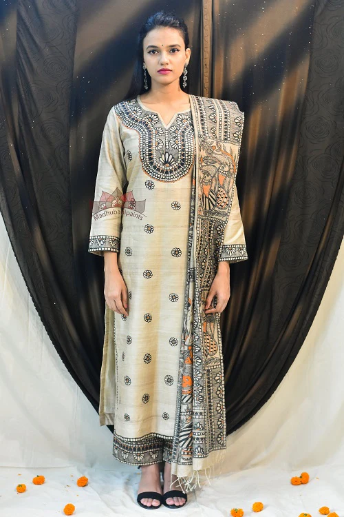 Gubbaro Handpainted Madhubani 'Flowers of Mithila' Tussar Silk Kurta - Image 4