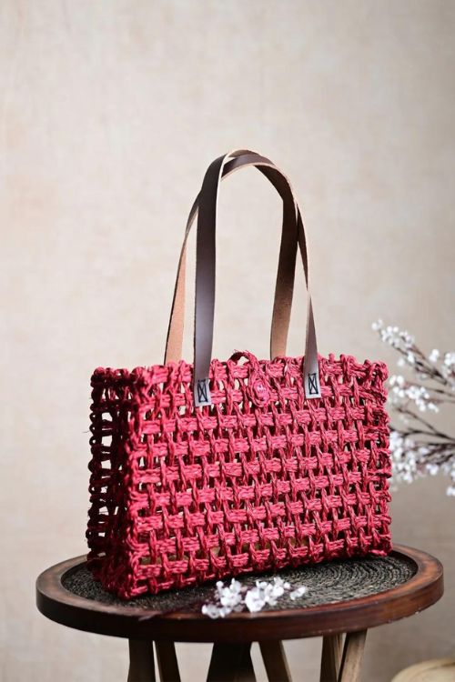 Kadam Haat Handmade Sabai Grass Mesh Bag - Large (Surkhi) - Image 3