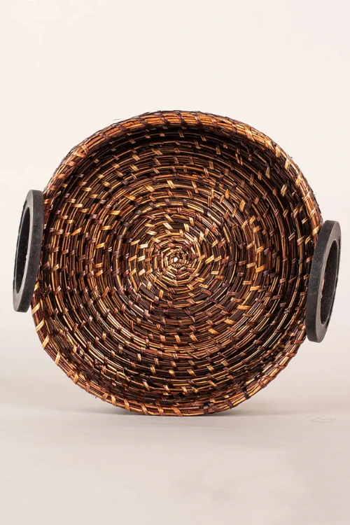 Kadam Haat Handmade Sikki Grass Multipurpose Round Tray - Image 5