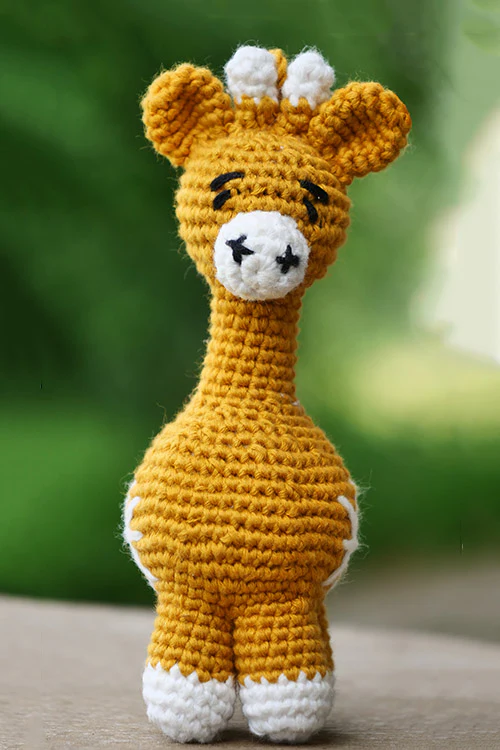 Himalayan Blooms Hand Made Crochet Soft Toys - Giraffe - Image 2
