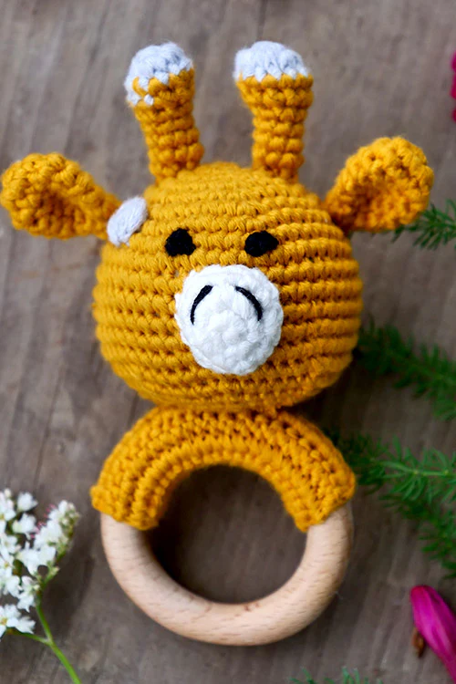 Himalayan Blooms Hand Made Crochet Soft Toys - Wooding Ring Giraffe