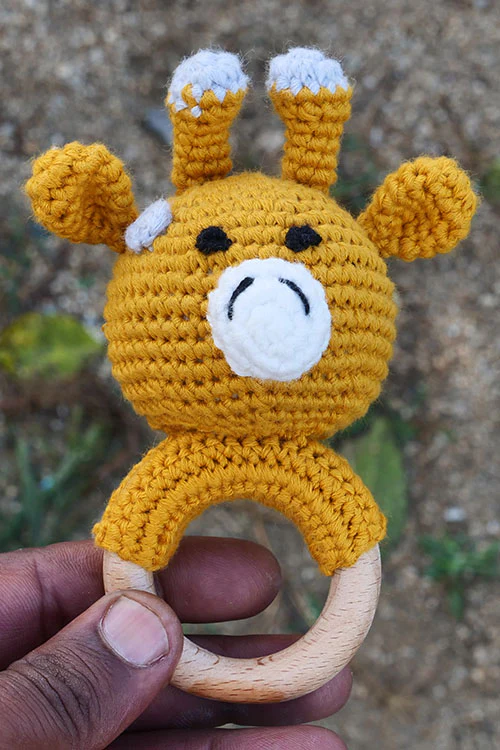Himalayan Blooms Hand Made Crochet Soft Toys - Wooding Ring Giraffe - Image 2