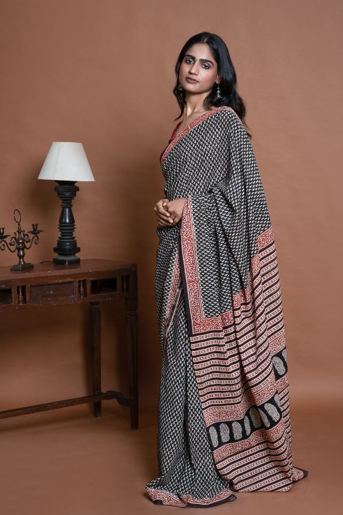 ICH Bagru Statements. Hand Block Printed Mul Cotton Saree - Black Buds - Image 9