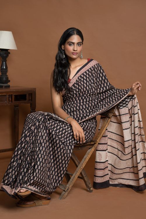 ICH Bagru Statements. Hand Block Printed Mul Cotton Saree - Black Florets - Image 4