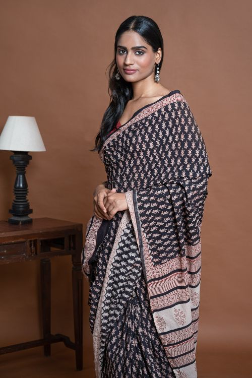 ICH Bagru Statements. Hand Block Printed Mul Cotton Saree - Black Florets - Image 7
