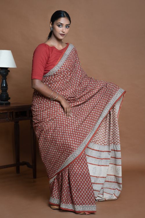 ICH Bagru Statements. Hand Block Printed Mul Cotton Saree - Brick Flora - Image 9